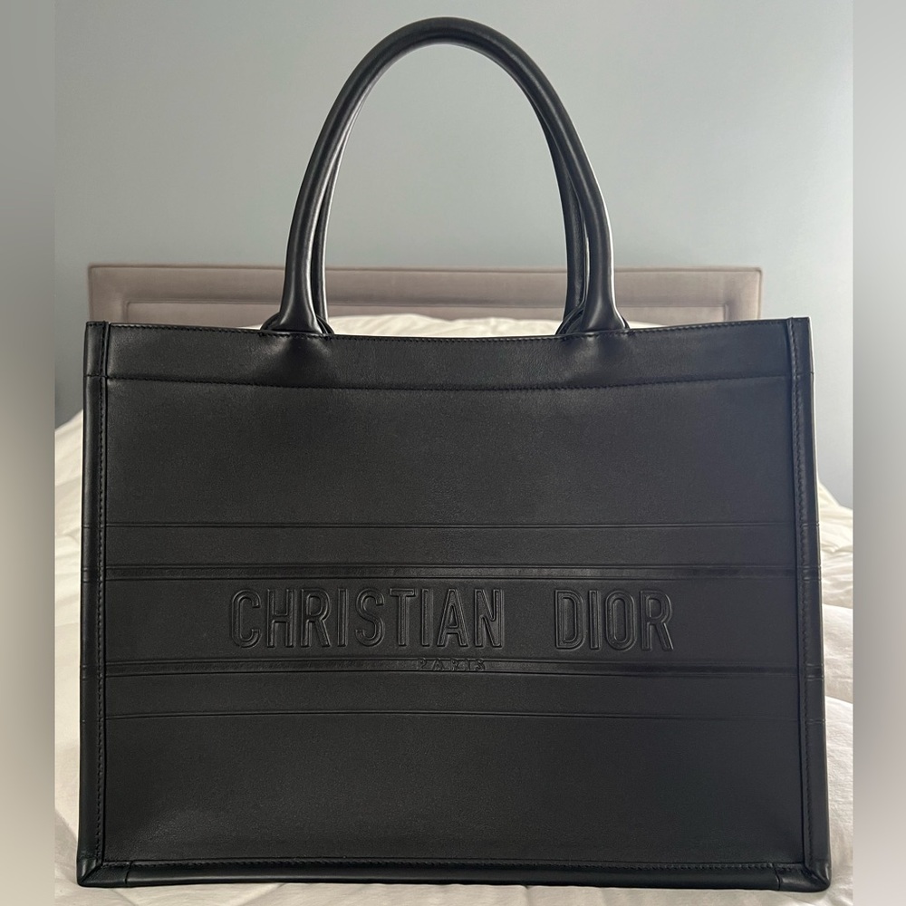 Dior Book Tote Medium in Black Leather